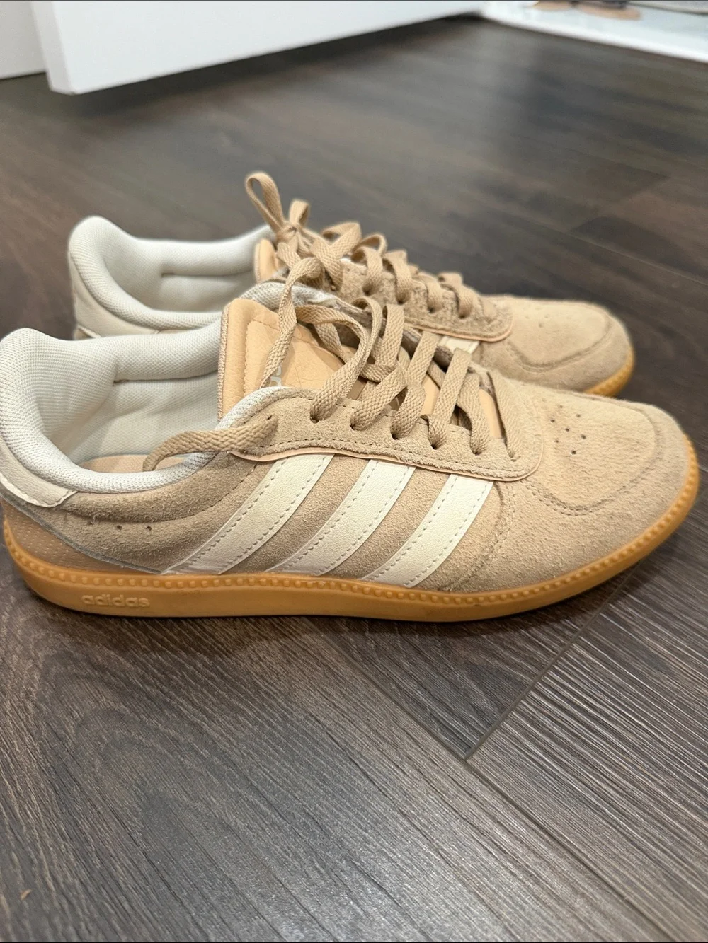 adidas Beige Suede Sneakers with Cream Stripes and Gum Sole size 5